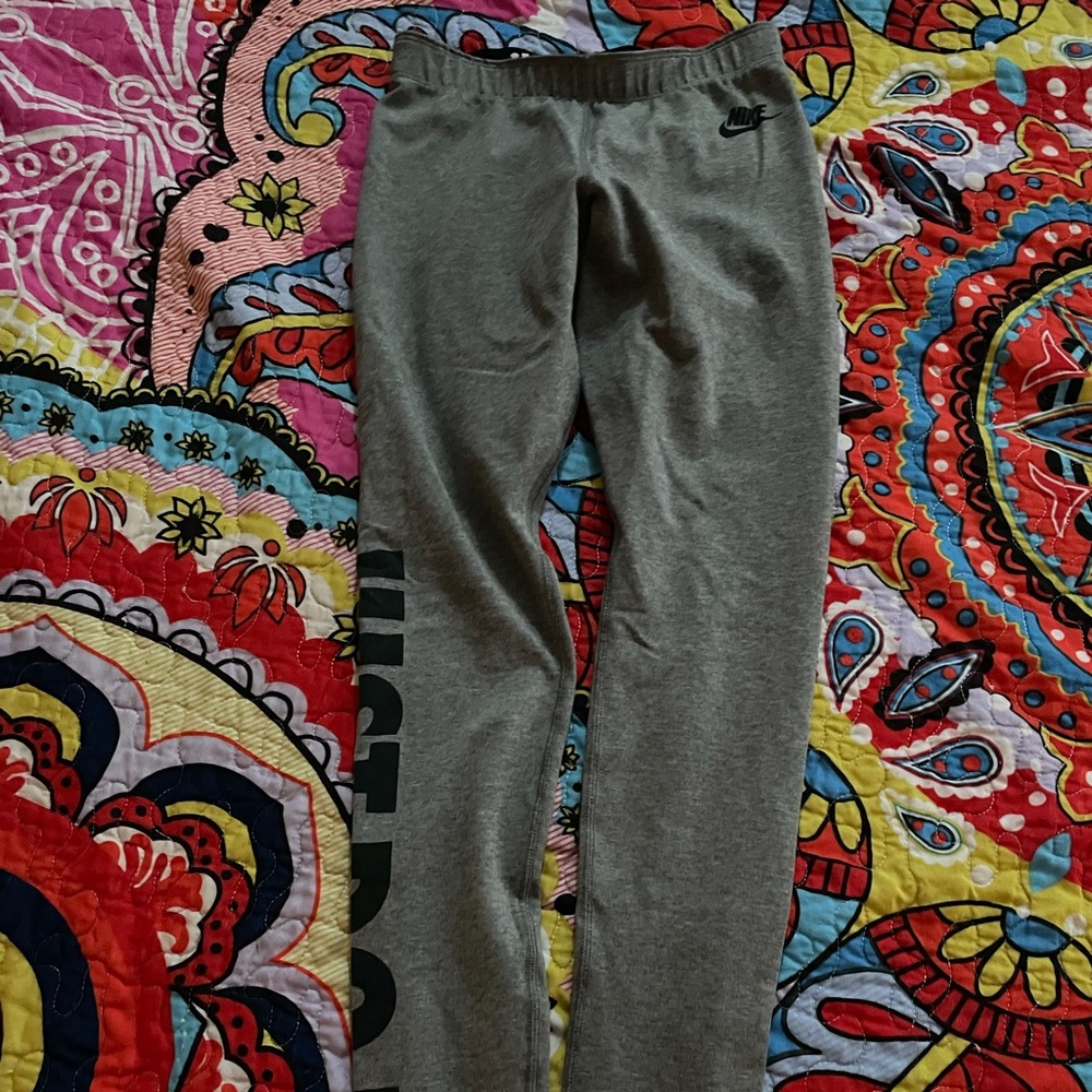 NIKE LEGGINGS